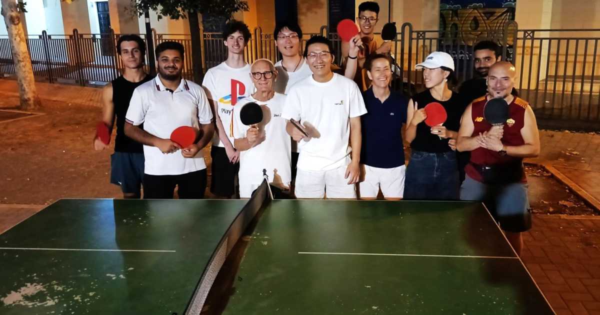 Quartiere Carrassi: l� dove ogni sera il ping pong unisce baresi, fuorisede e immigrati